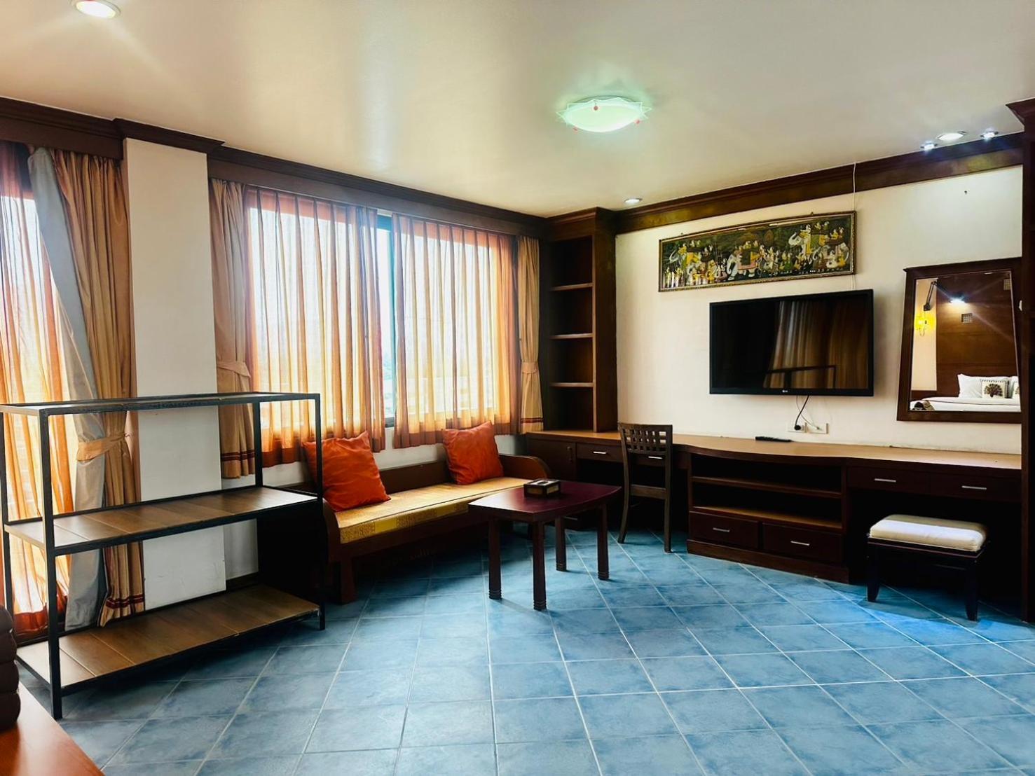 Hua Hin Loft Hotel Bagian luar foto