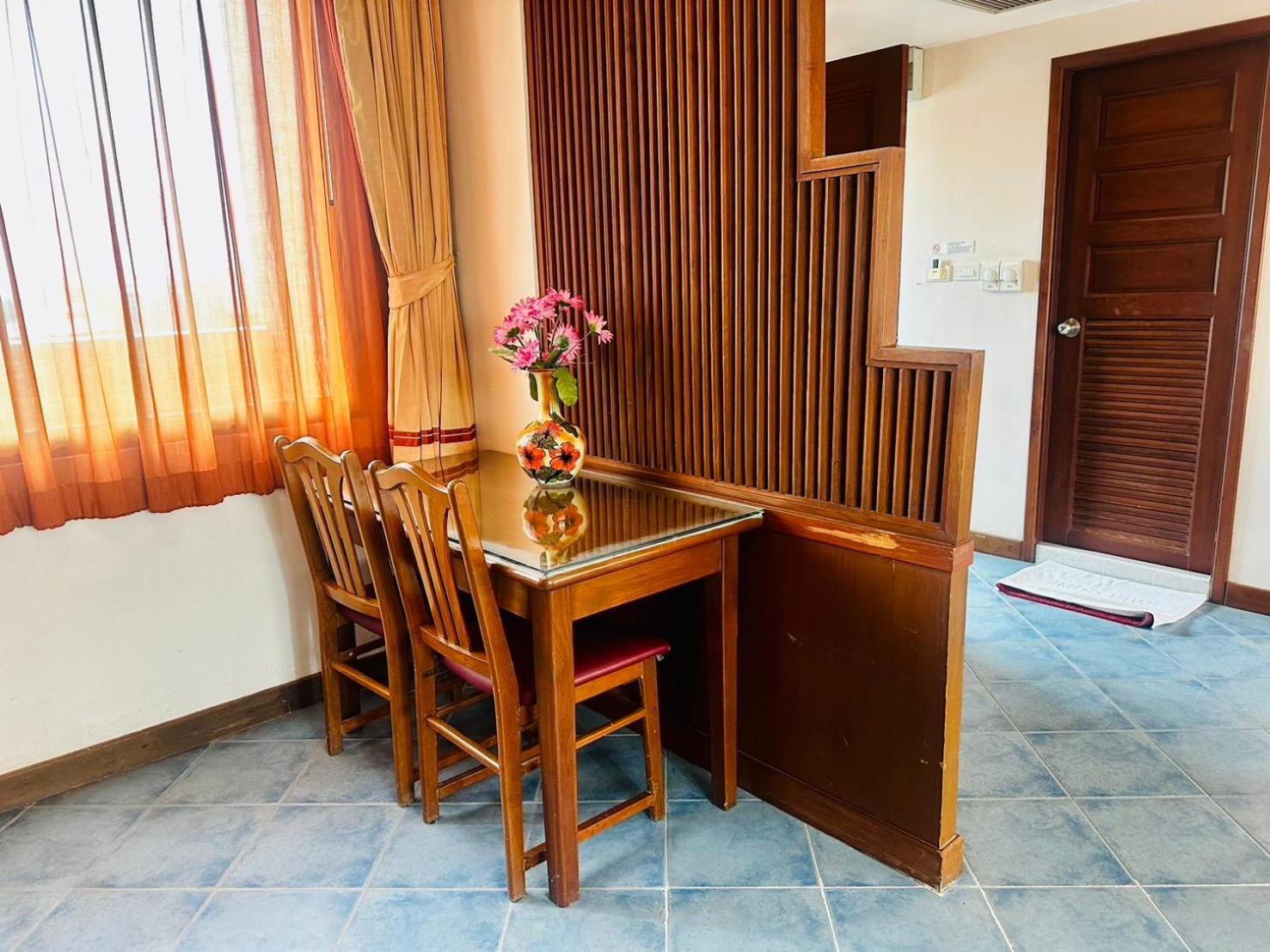 Hua Hin Loft Hotel Bagian luar foto